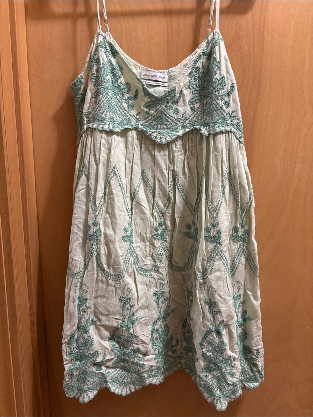Urban Outfitters UO - Jamie Embroidered Babydoll Dress!!